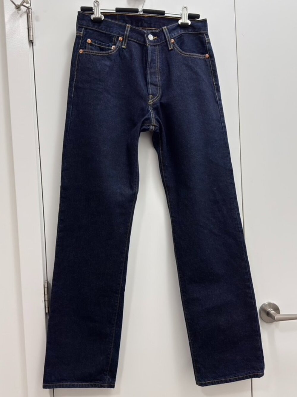 Levi's Jeans Men’s 501 straight leg Dark Blue size 30 with inseam 32